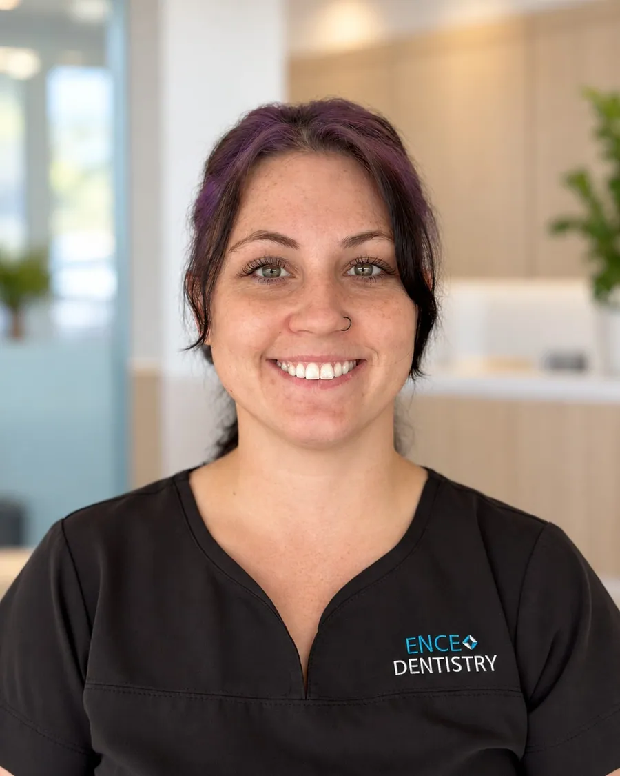 Bethany, asistente dental certificada en Ence Dentistry